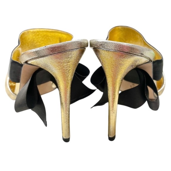 Markin Ryyppy Markinryyppy Metallic
Gold Mule Heels Shoes Black Ribbon Accent 7 - Picture 5 of 6